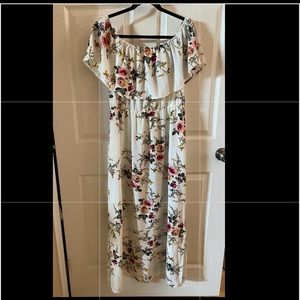 XL Flowy, floral off the shoulder sundress